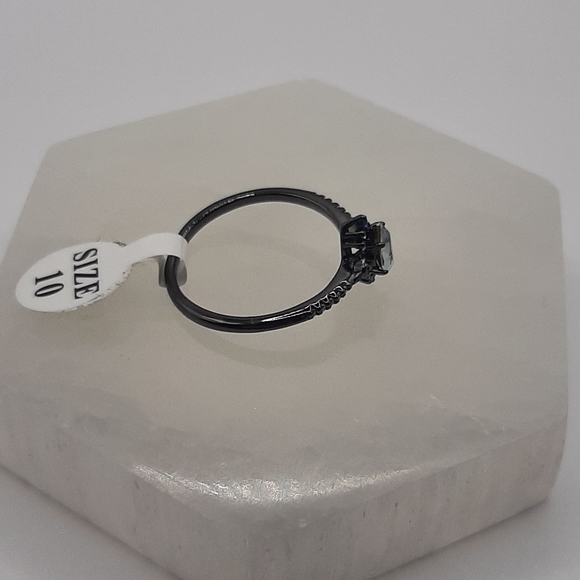 R1019 Black Marquise Ring Plated - Fragrant Jewels - Picture 6 of 7